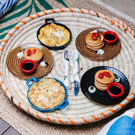 Mountain Breeze Lodge & Resort 알 살트 외부 사진