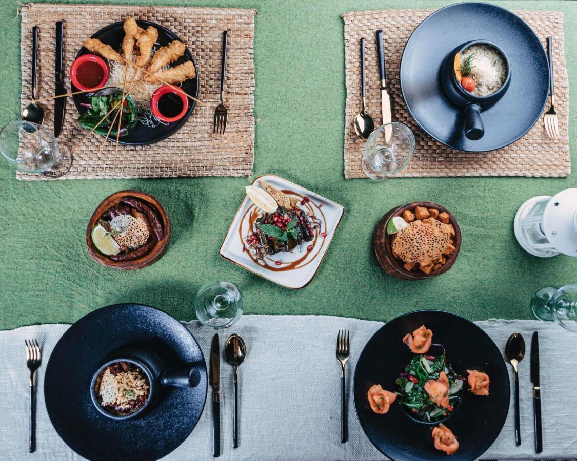 Mountain Breeze Lodge & Resort 알 살트 외부 사진
