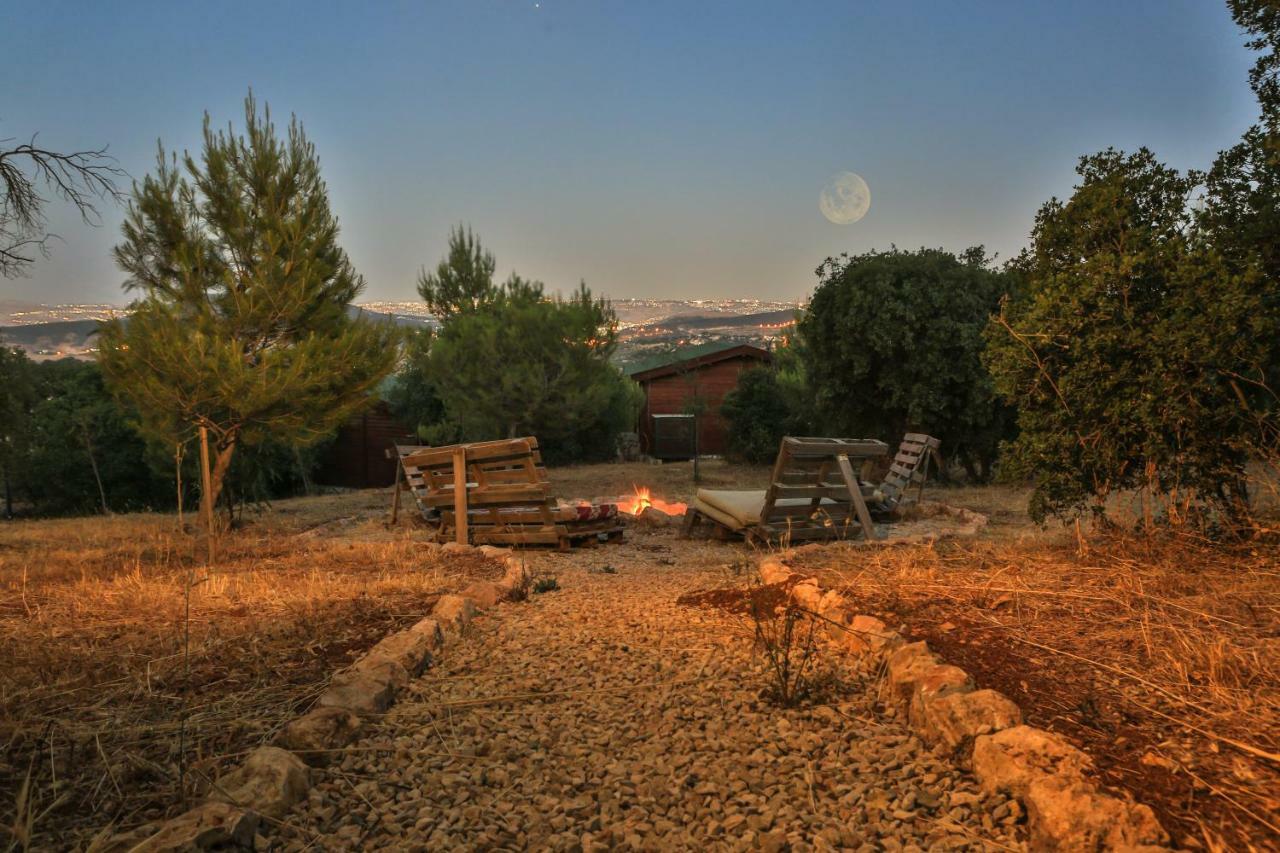 Mountain Breeze Lodge & Resort 알 살트 외부 사진